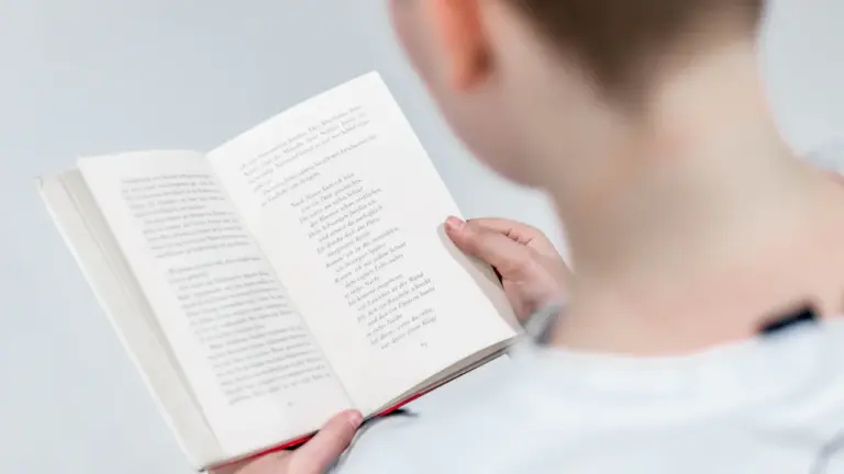 BookTok Weeks in Paderborn: kostenlose Ferienworkshops für 12- bis 18-Jährige